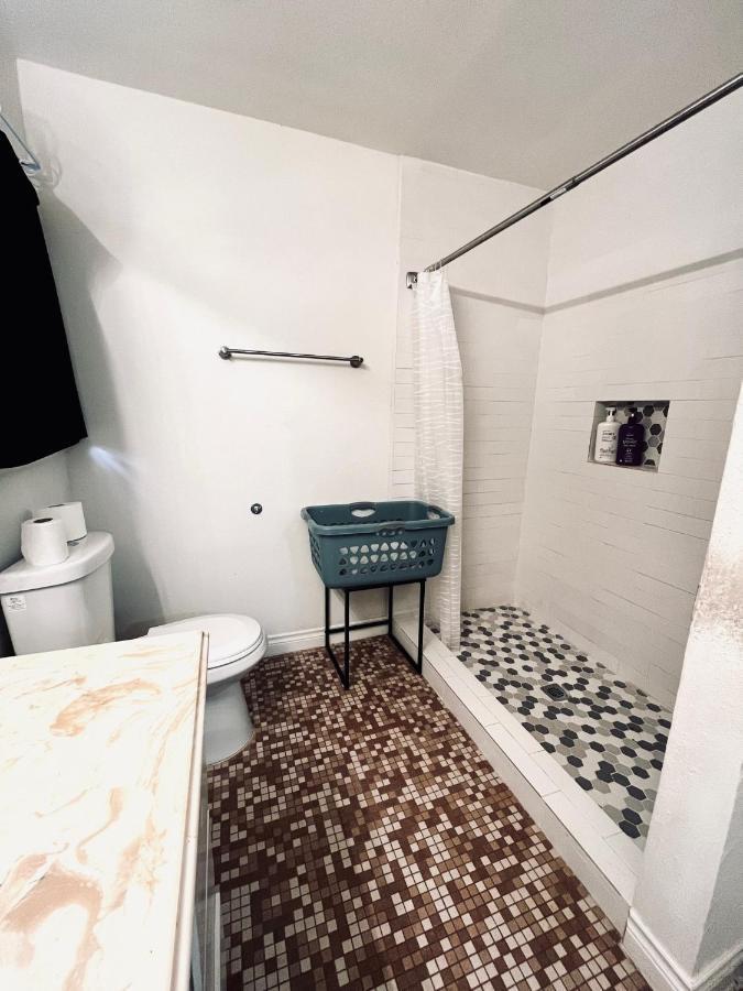 Cozy Private Bed & Bath Near Medical Center, Galleria And Dt Houston Exterior photo